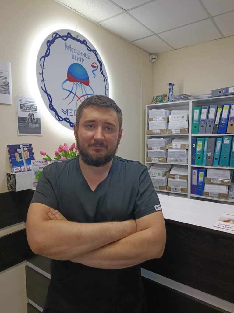Данильченко Антон Игоревич - ортопед-травматолог, врач-реабилитолог, MEDUZAS Харьков